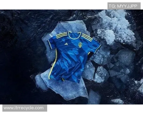 足球明星个性体恤款式大赏时尚搭配与运动风格完美结合